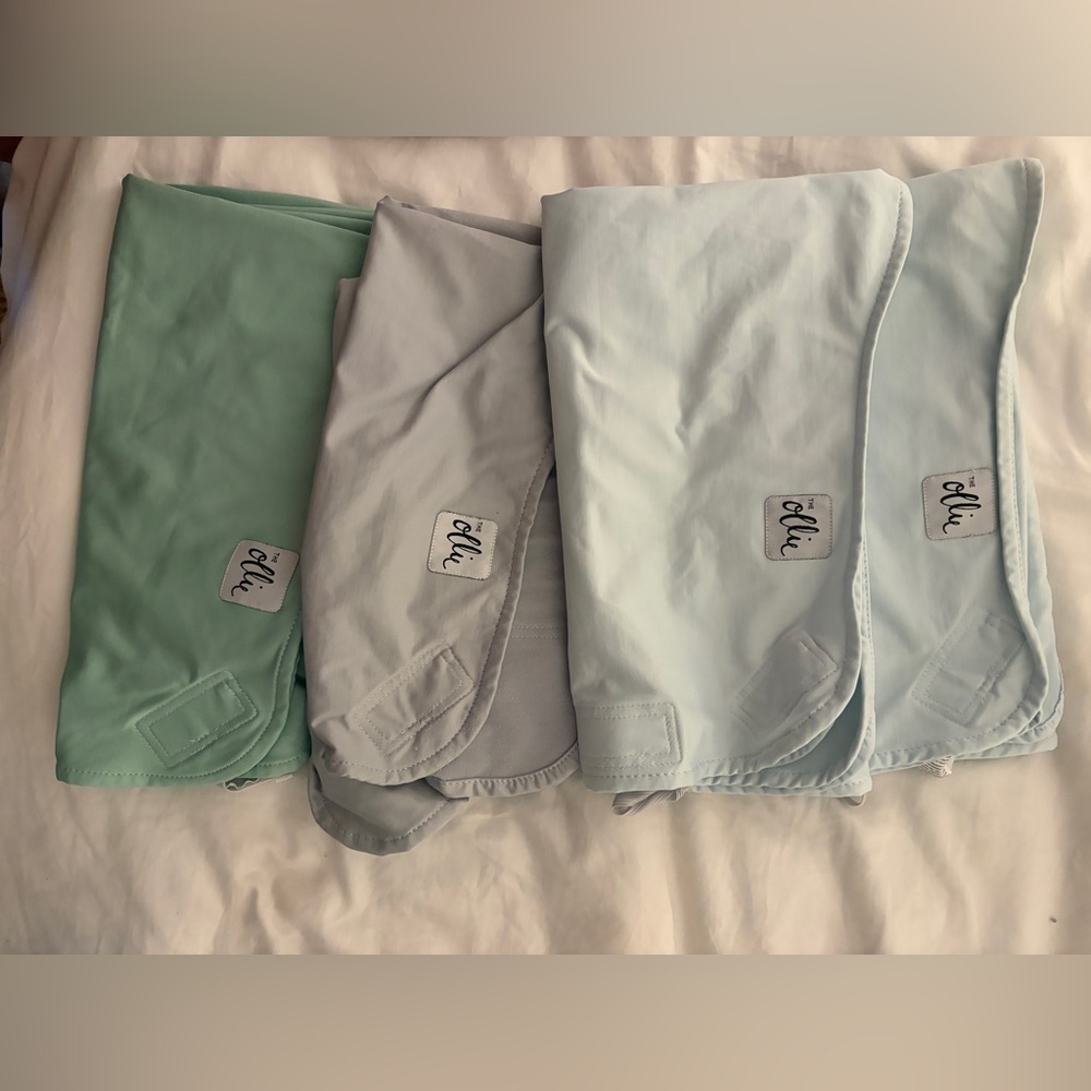 Ollie swaddle bundle! 4 total